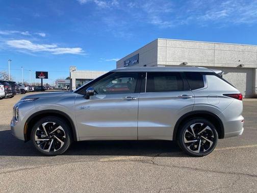 2025 Mitsubishi Outlander PHEV 
