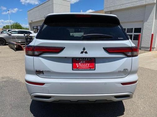 2024 Mitsubishi Outlander PHEV SEL