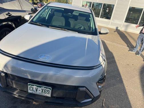 2024 Hyundai KONA SEL