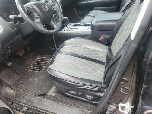 2017 Nissan Pathfinder SL