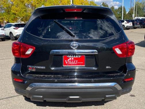 2017 Nissan Pathfinder SL