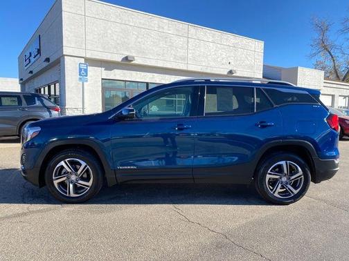 2021 GMC Terrain SLT