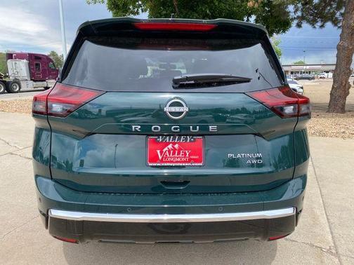 Obsidian Green 2026 Nissan Rogue Platinum