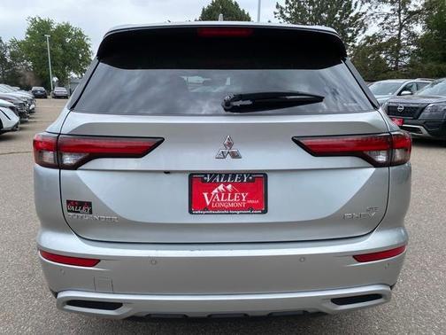 2024 Mitsubishi Outlander PHEV SE