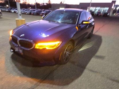 2019 BMW 330 i xDrive