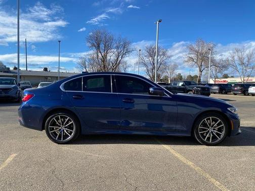 2019 BMW 330 i xDrive