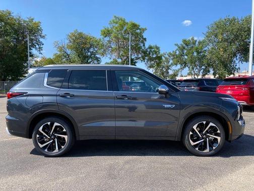 2025 Mitsubishi Outlander PHEV SEL