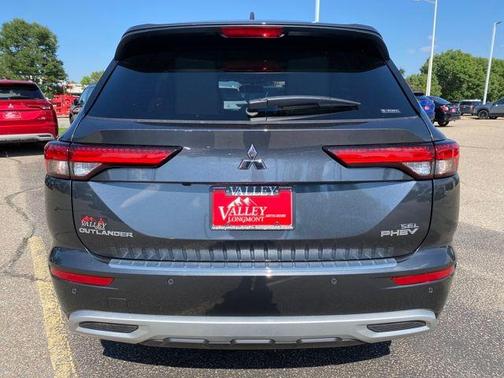 2025 Mitsubishi Outlander PHEV SEL