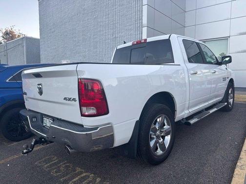 Bright White Clearcoat 2014 RAM 1500 SLT