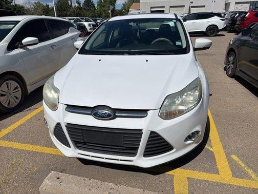 Oxford White 2014 Ford Focus SE