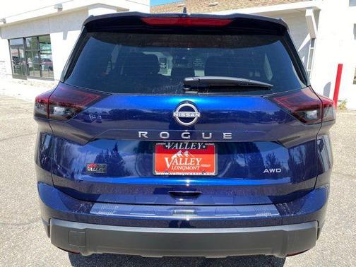 Deep Ocean Blue 2026 Nissan Rogue SV