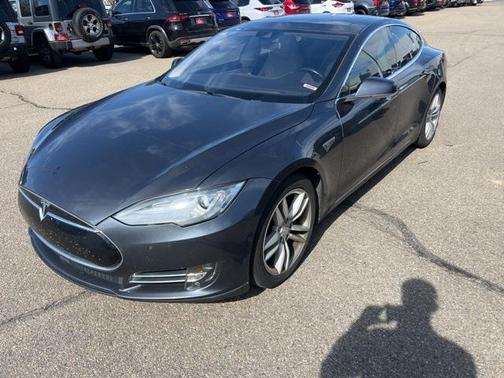 2015 Tesla Model S 70D