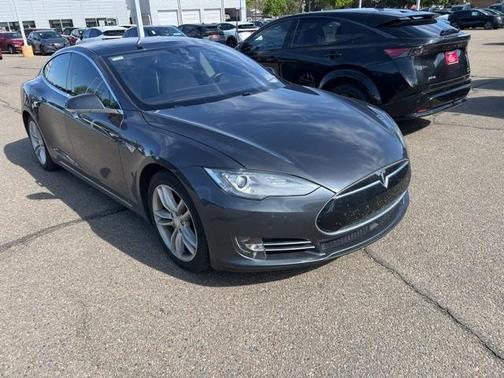 2015 Tesla Model S 70D