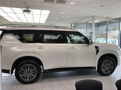 2025 Nissan Armada SL