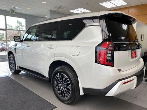 2025 Nissan Armada SL