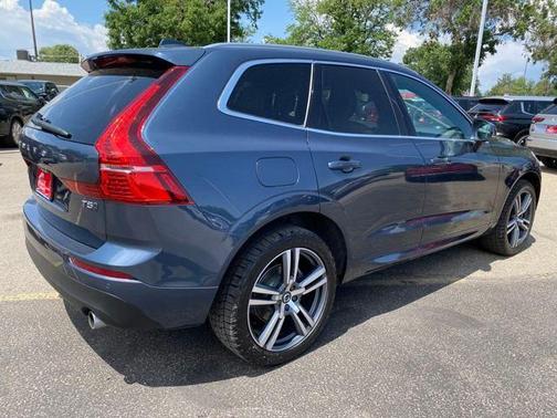 2020 Volvo XC60 T5 Momentum