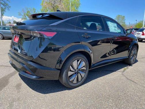 2025 Nissan ARIYA EVOLVE+