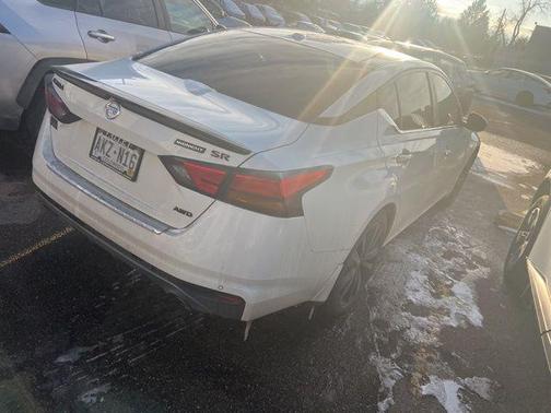 2022 Nissan Altima 2.5 SR