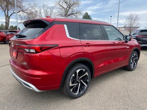 2025 Mitsubishi Outlander PHEV SEL