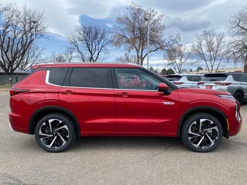 2025 Mitsubishi Outlander PHEV SEL