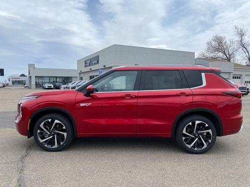 2025 Mitsubishi Outlander PHEV SEL