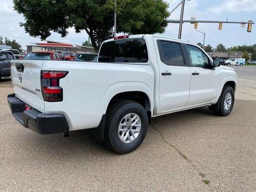 2025 Nissan Frontier S