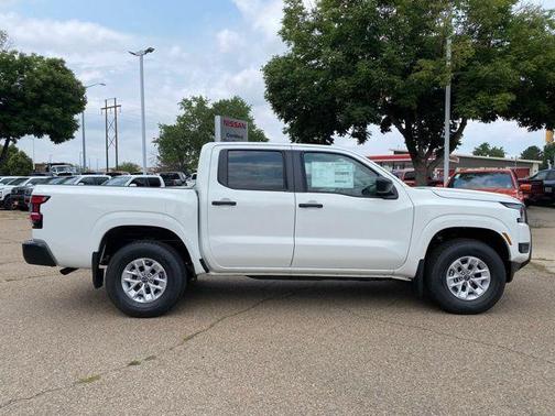 2025 Nissan Frontier S