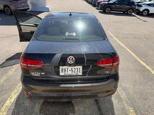 Black 2018 Volkswagen Jetta 1.4T SE