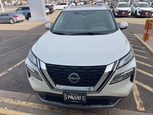 2022 Nissan Rogue SL