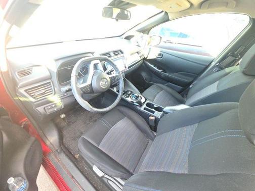 2020 Nissan Leaf SV