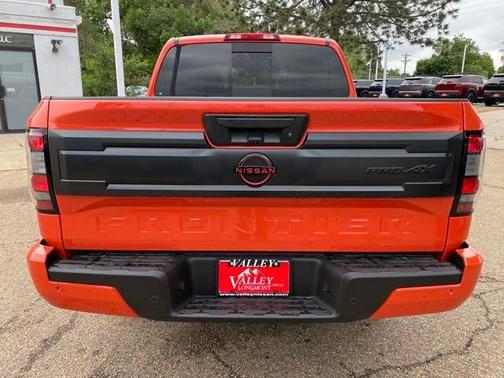 2025 Nissan Frontier PRO-4X