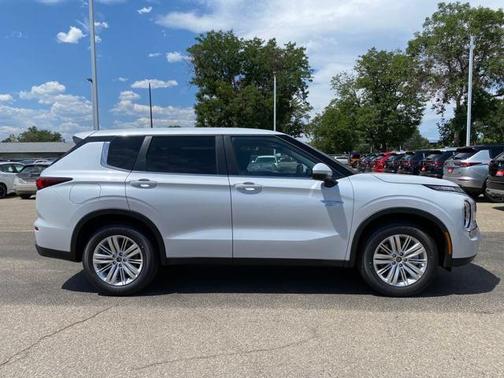 2025 Mitsubishi Outlander PHEV ES