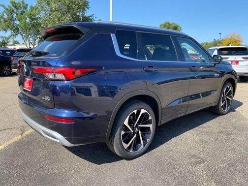 2025 Mitsubishi Outlander PHEV SEL
