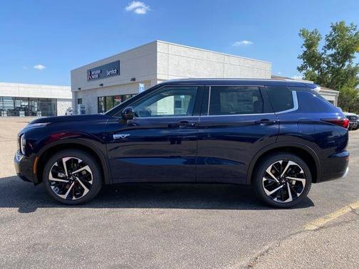 2025 Mitsubishi Outlander PHEV SEL