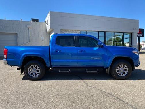 2017 Toyota Tacoma 