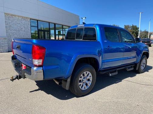 2017 Toyota Tacoma 