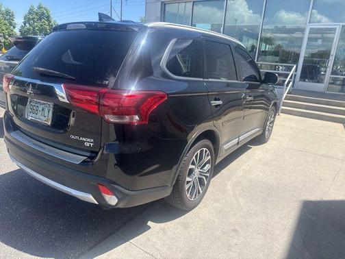 Black 2017 Mitsubishi Outlander GT