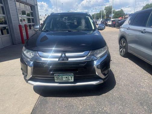 Black 2017 Mitsubishi Outlander GT