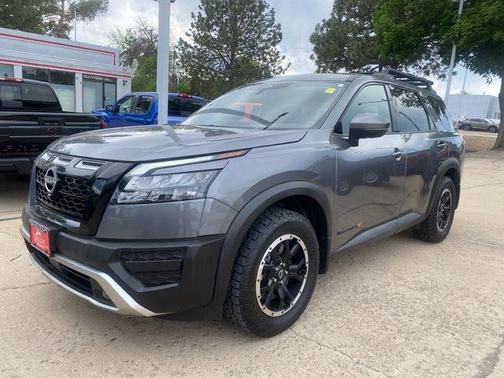 Gun Metallic 2024 Nissan Pathfinder Rock Creek