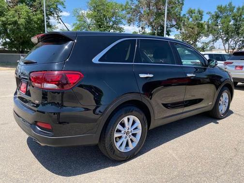 2020 Kia Sorento LX
