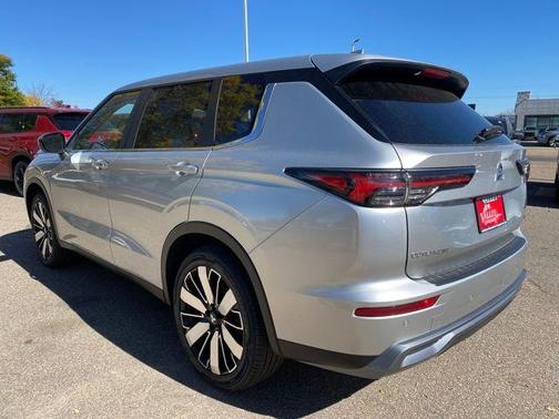 2025 Mitsubishi Outlander