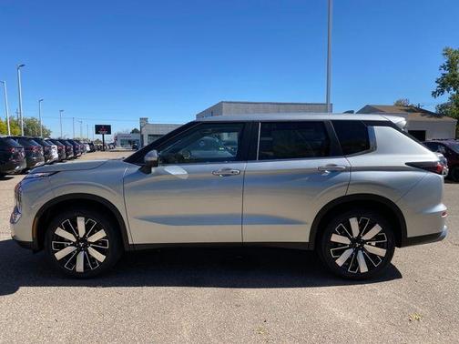 2025 Mitsubishi Outlander