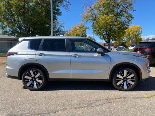 2025 Mitsubishi Outlander