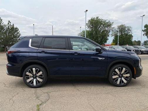 Cosmic Blue Metallic 2026 Mitsubishi Outlander PHEV SE