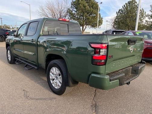 2024 Nissan Frontier SV