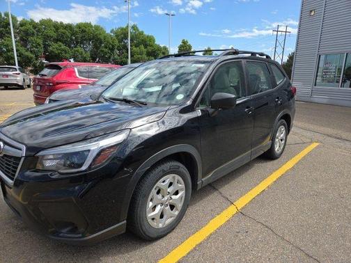 Crystal Black Silica 2021 Subaru Forester