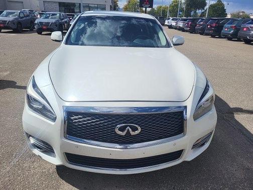 2017 INFINITI Q70L 3.7X