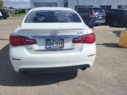 2017 INFINITI Q70L 3.7X