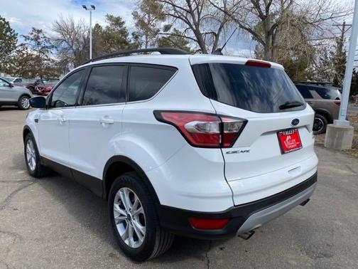 Photo 3 of 24 of 2018 Ford Escape SEL
