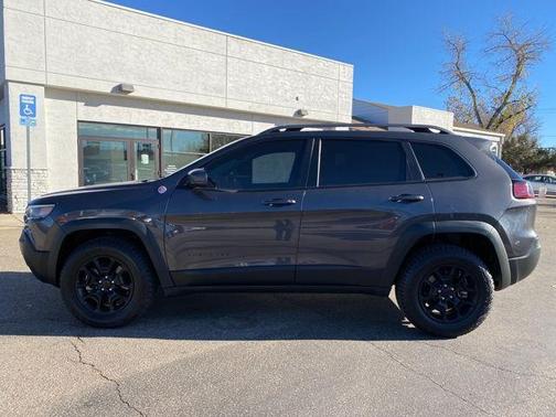 2021 Jeep Cherokee Trailhawk